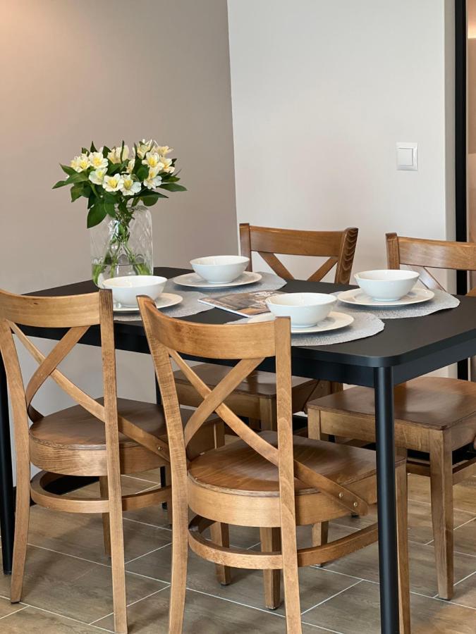 Party Avangarde Apartments City Center Leba Ngoại thất bức ảnh