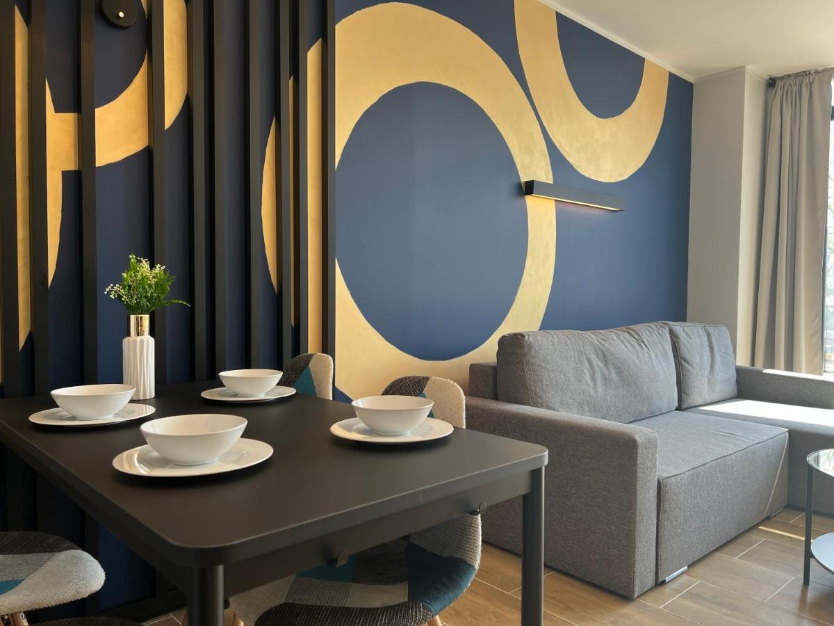 Party Avangarde Apartments City Center Leba Ngoại thất bức ảnh