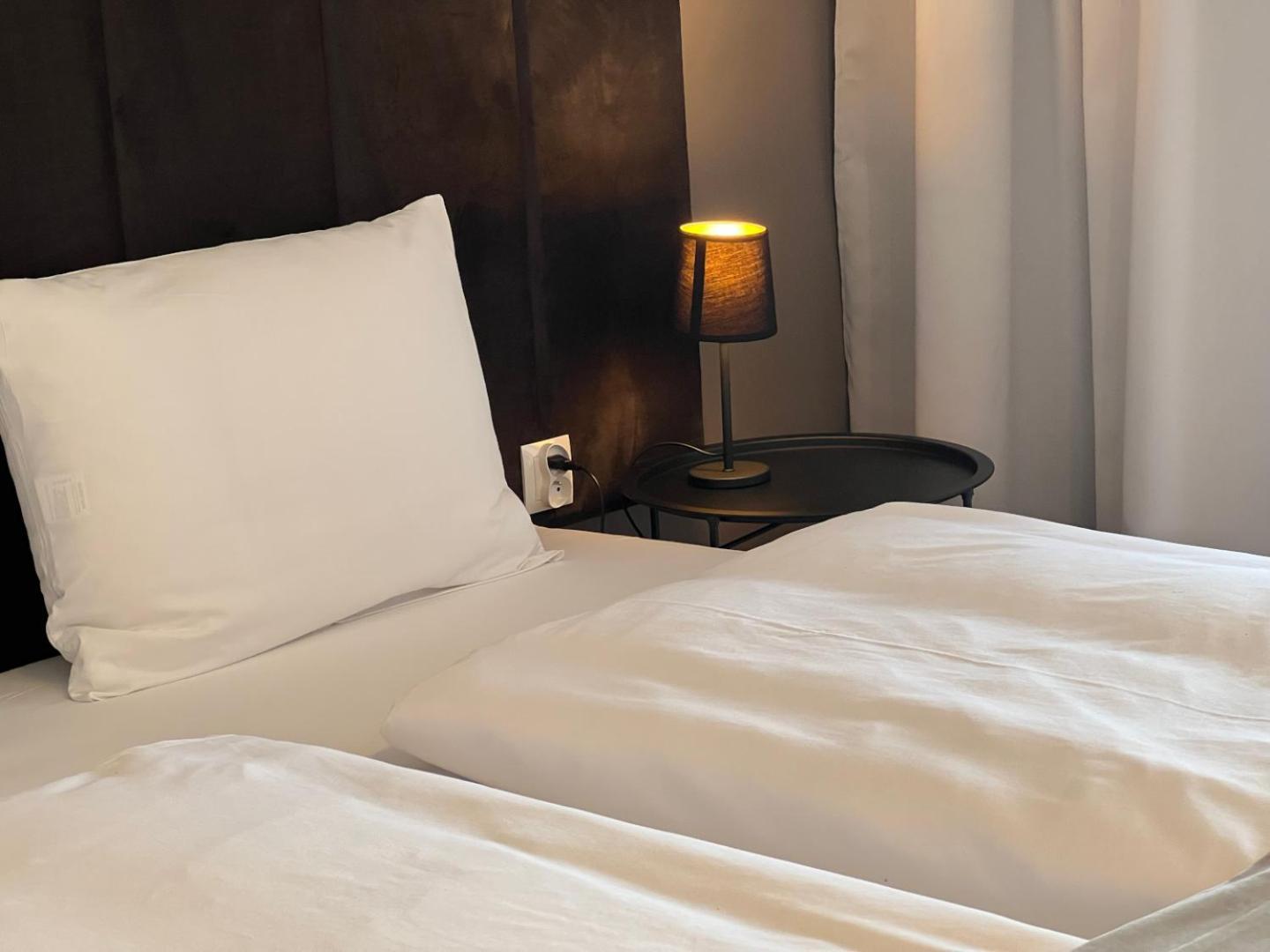 Party Avangarde Apartments City Center Leba Ngoại thất bức ảnh
