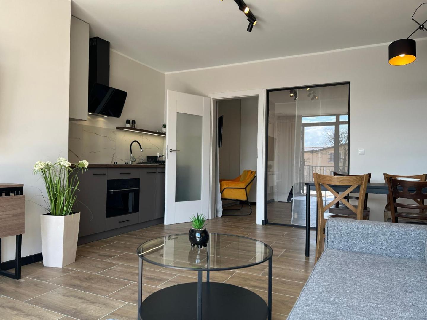 Party Avangarde Apartments City Center Leba Ngoại thất bức ảnh